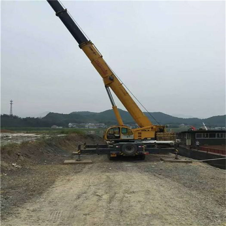金乡重型吊车租赁费用